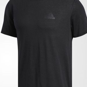 Adidas T-shirt